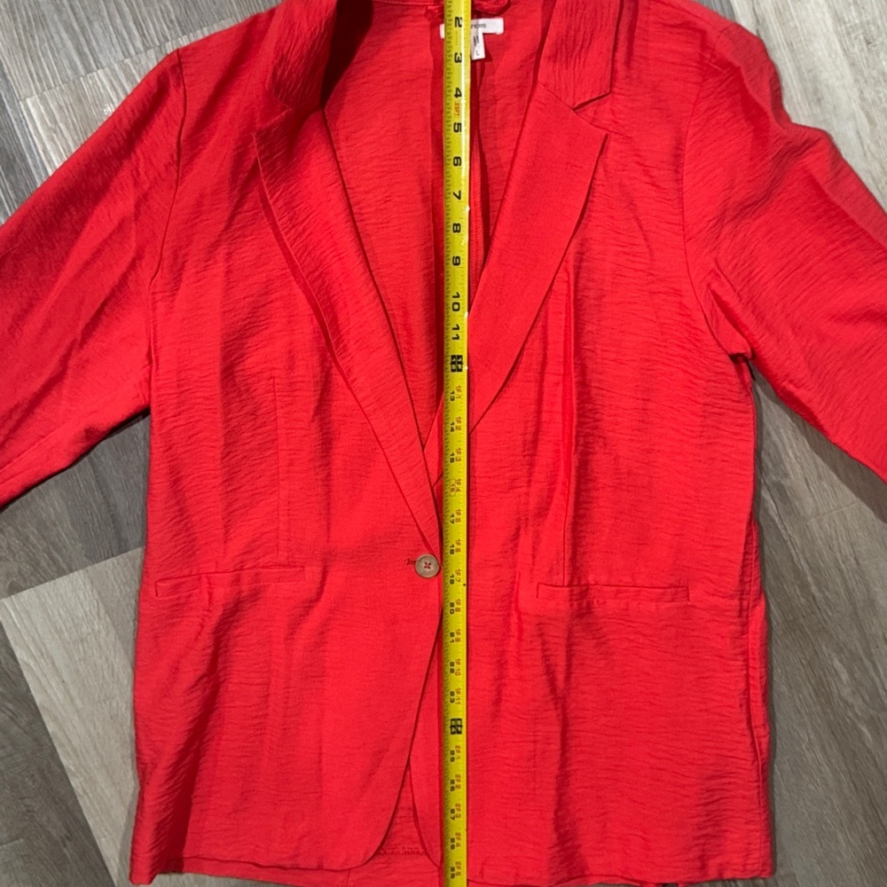 Red Textured Single-Button Blazer - image 3